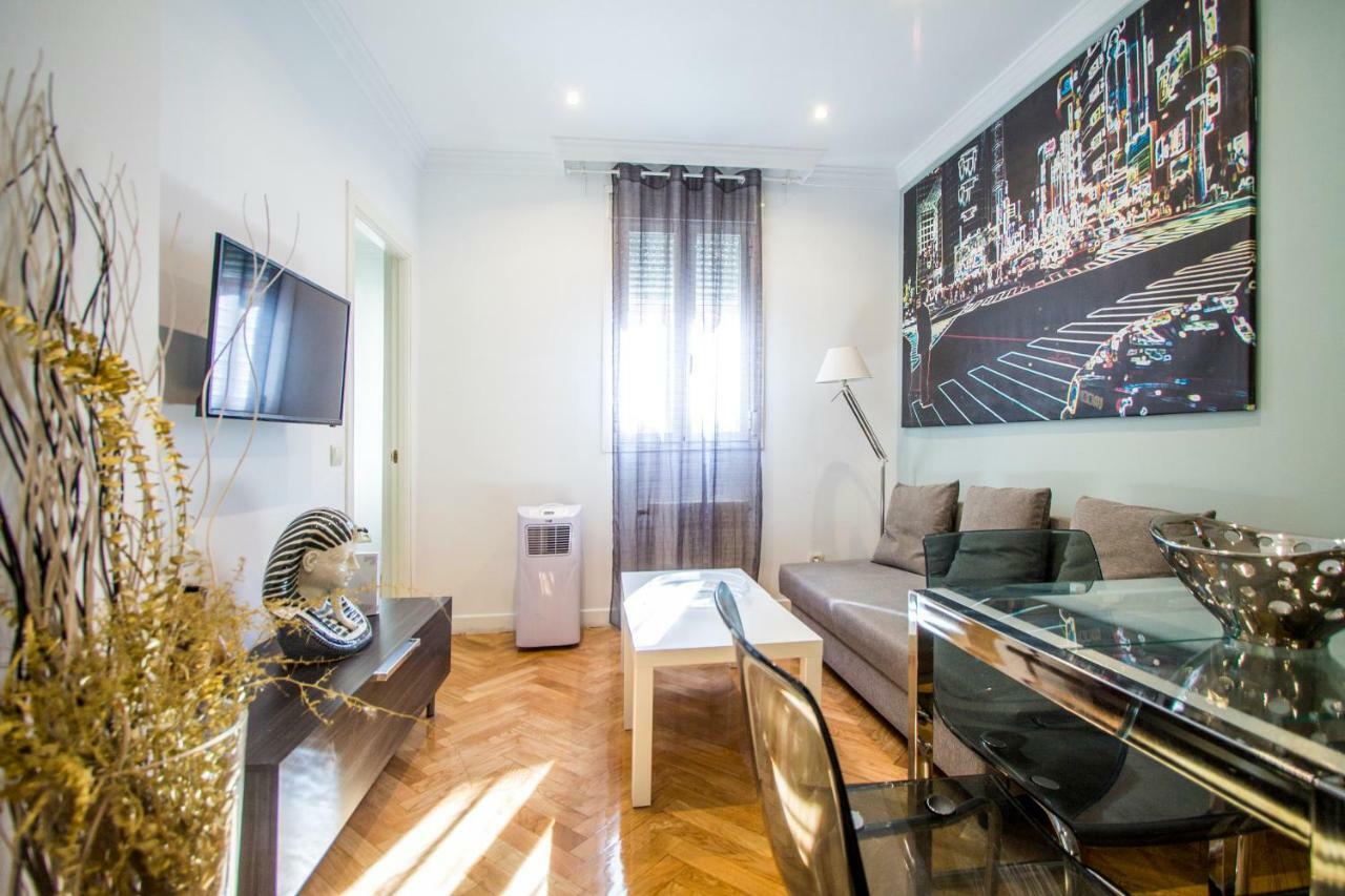 Apartamentos Dali Madrid Exterior foto